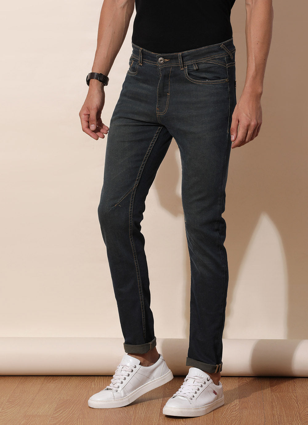 Agean Blue (Jeans Featuring Regular Pockets,Crafted From Twill Fabric)