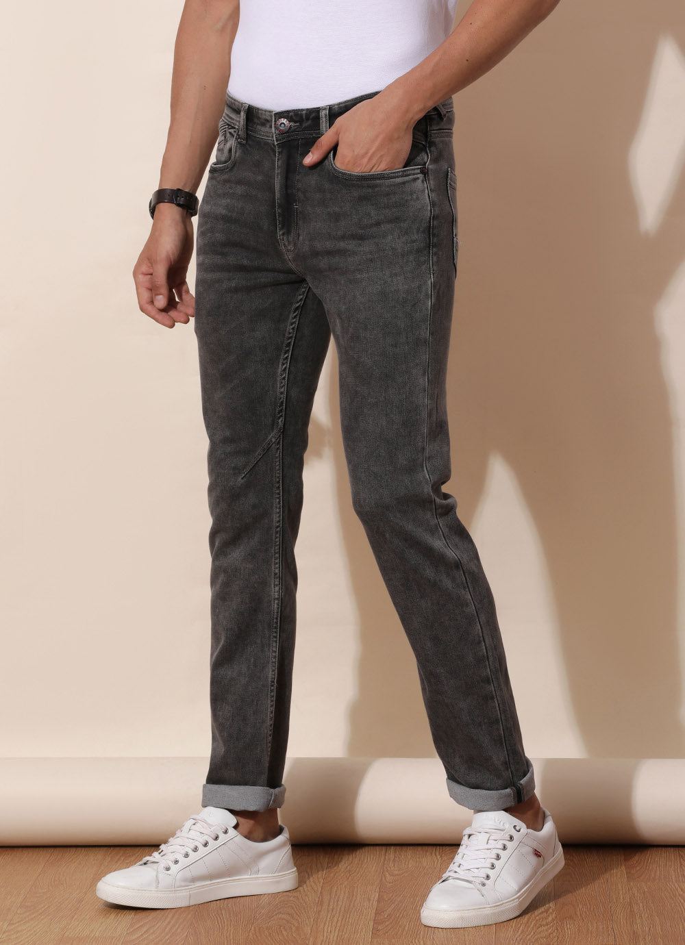 Dark Grey Jeans with Regular Pockets made of Twill Denim