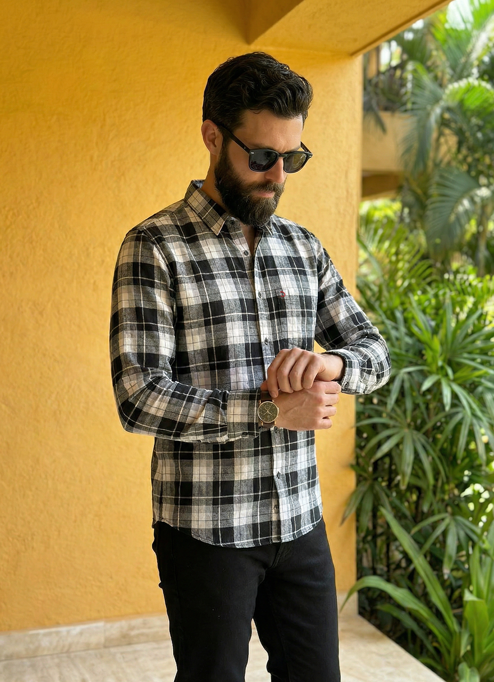 Black Cotton Checks Slim Fit Full Sleeve Shirt