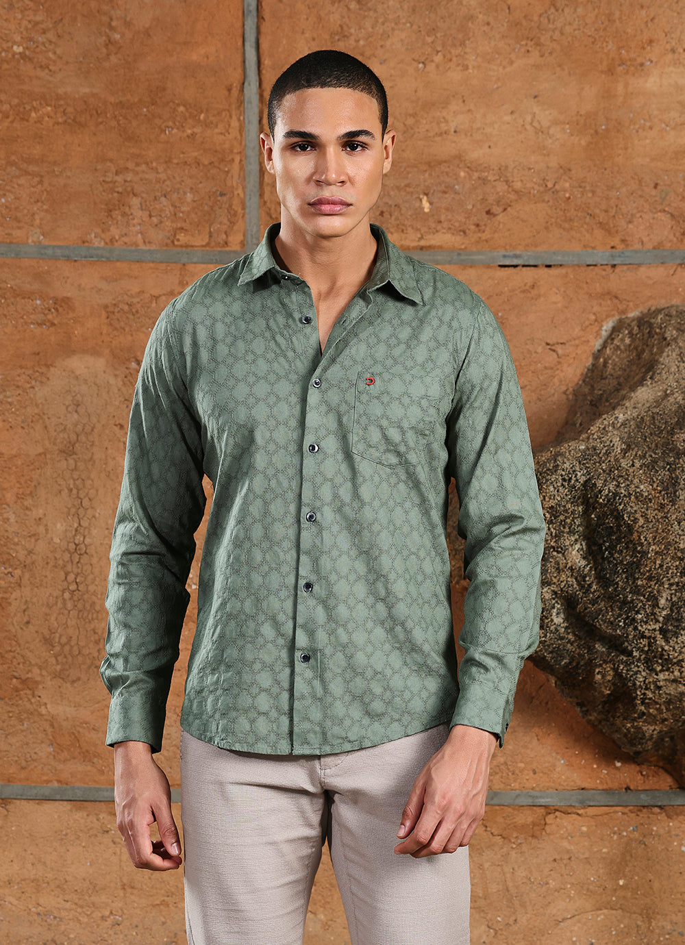Green Solids Cotton Slim Fit Shirt