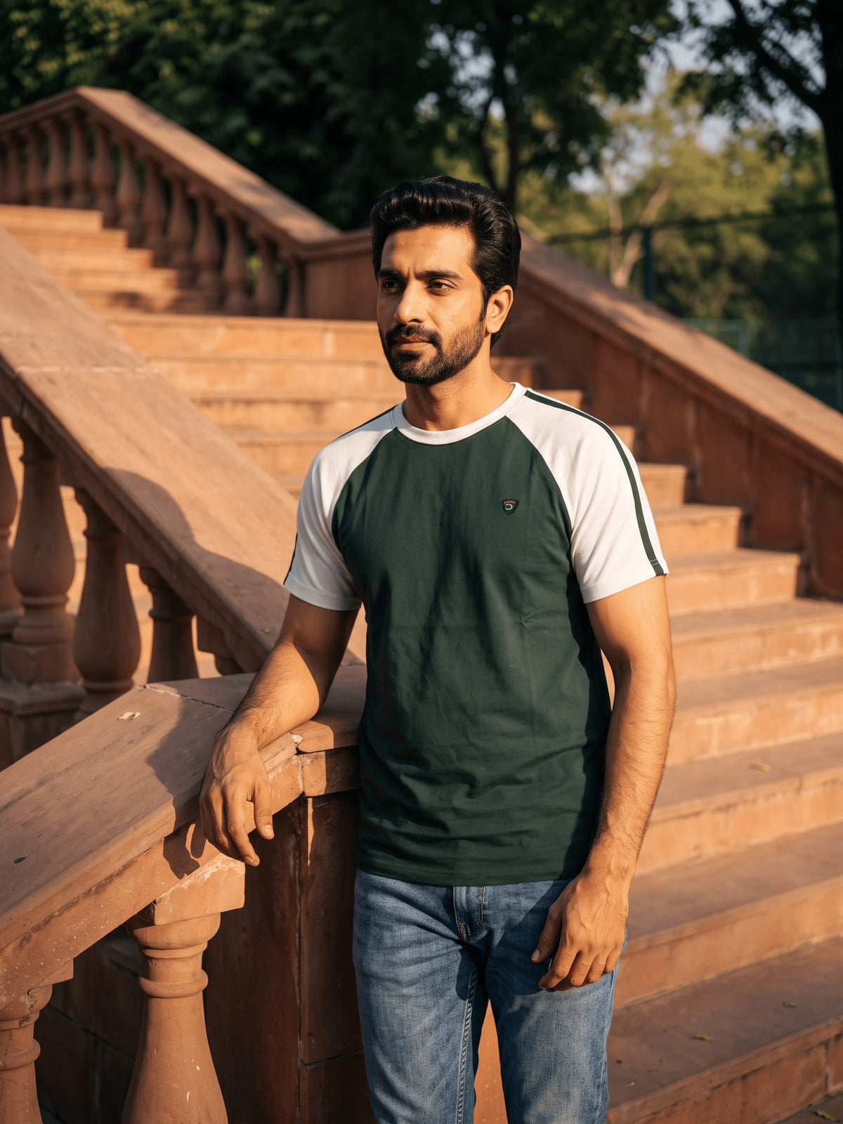 Green Colour Block Cotton Regular Fit Tshirt