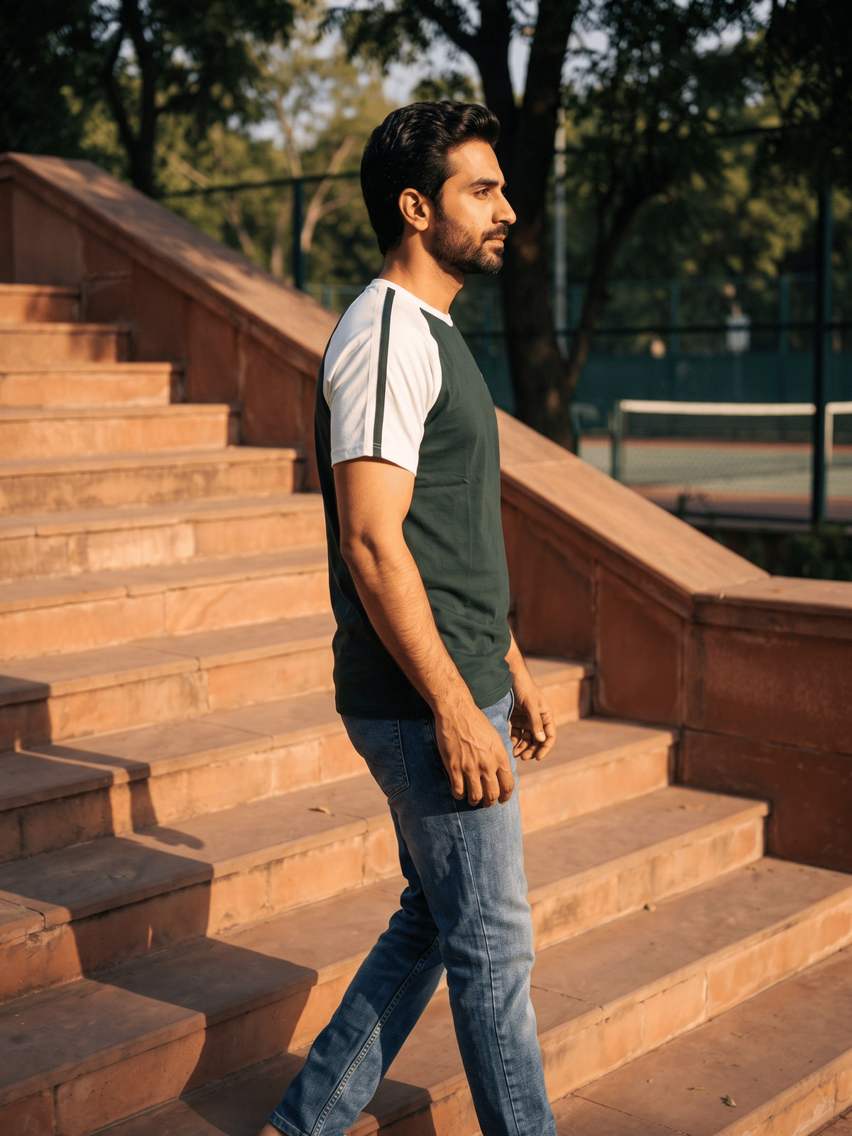 Green Colour Block Cotton Regular Fit Tshirt